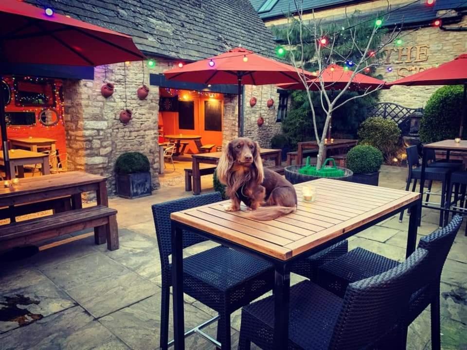 The Star Inn ウッドストック エクステリア 写真
